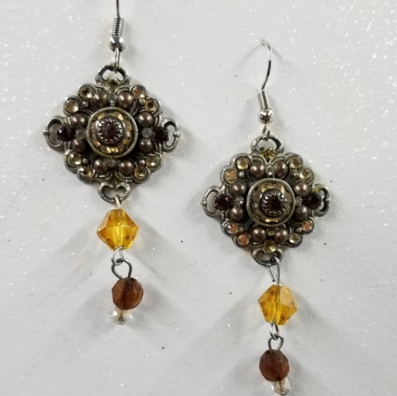 Pretty Boho Dangle Earrings - Picture 1 of 4